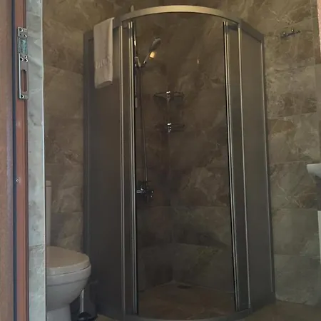 Отель Sarnic Butik *